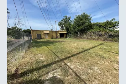 1926 N 1st Street, Abilene, TX 79603 - Photo 11