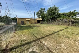 1926 N 1st St, Abilene, TX 79603 - Photo 11