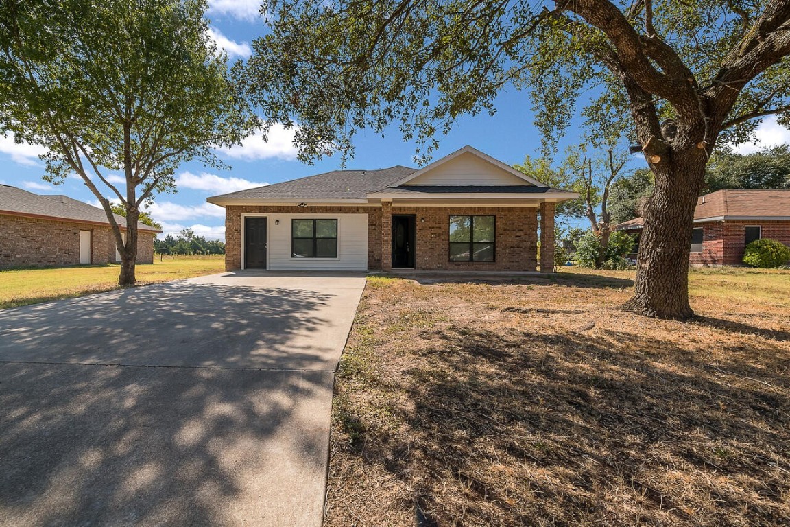 107 Silver Fox, Lacy Lakeview, TX 76705 MLS 20417443 Coldwell Banker