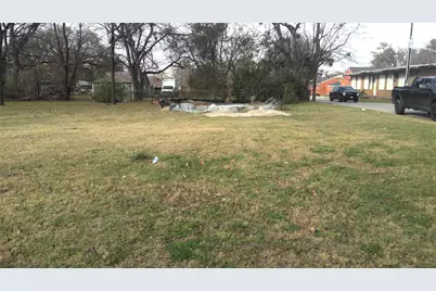 7817 Hull Avenue, Dallas, TX 75216 - Photo 3