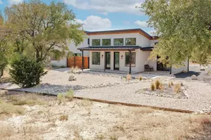 135 Demonbreun Ct, Chico, TX 76431 - Photo 7
