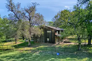 2021 W Walker St, Denison, TX 75020 - Photo 29