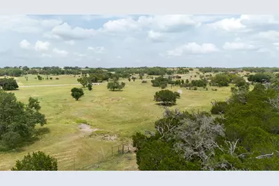 320 S Waterbuck Way, Lampasas, TX 76550 - Photo 1