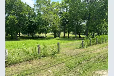 702 S 6th Street, Bonham, TX 75418 - Photo 3