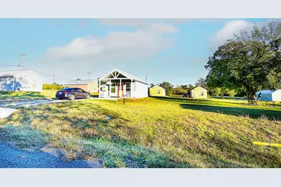 509 Ussery Street, Bowie, TX 76230 - Photo 23