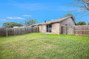 709 Pleasant Manor Manor, Burleson, TX 76028 - Photo 23