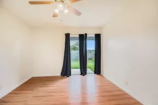 709 Pleasant Manor Manor, Burleson, TX 76028 - Photo 13