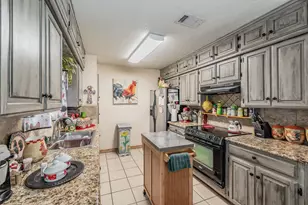 113 Hankins Dr, Azle, TX 76020 - Photo 5