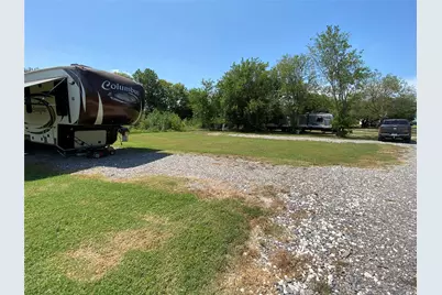 2141 Hwy 64, Ladonia, TX 75449 - Photo 9