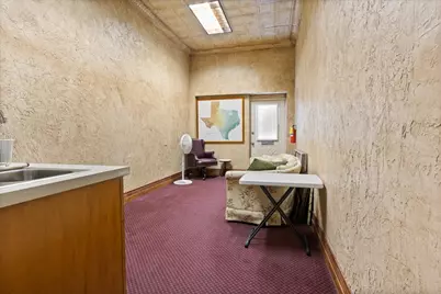 11 N Main Street, Cleburne, TX 76033 - Photo 17