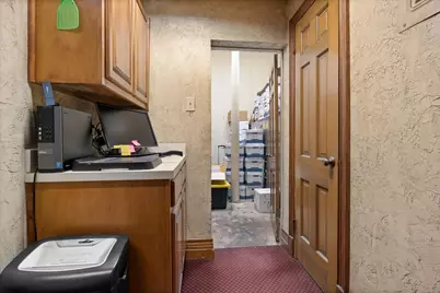 11 N Main Street, Cleburne, TX 76033 - Photo 11