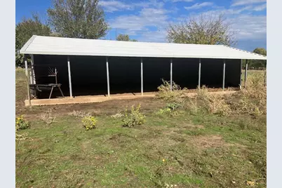 351 Sandlin Lane, Springtown, TX 76082 - Photo 9