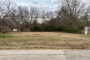 2714 Henry Rd, Lancaster, TX 75134 - Photo 1