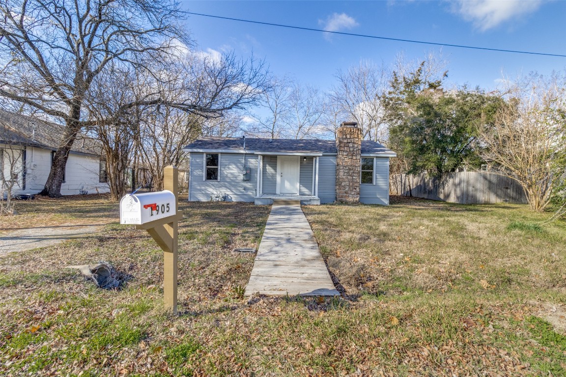 1905 N Main St, Bonham, TX 75418 MLS 20509539 Coldwell Banker