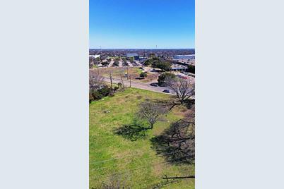 2105 Crist Road, Garland, TX 75040 - Photo 3
