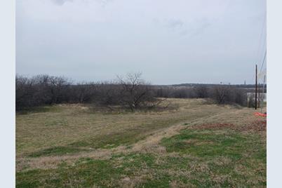 8050 Brentwood Stair Road, Fort Worth, TX 76120 - Photo 3