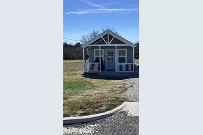 200 W Riley Street, Bowie, TX 76230 - Photo 3