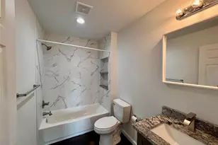 204 W Riley St, Bowie, TX 76230 - Photo 7