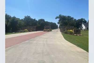 101 Heritage Springs Drive, Brock, TX 76087 - Photo 3