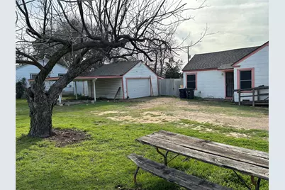 4216 Hampshire Boulevard, Fort Worth, TX 76103 - Photo 3