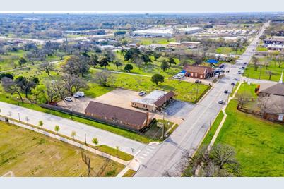 6716 Smithfield Road, North Richland Hills, TX 76182 - Photo 5