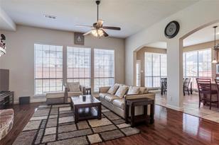 3036 Larreta, Grand Prairie, TX 75054 - Photo 11