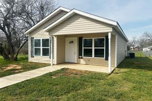 1305 Blewett St, Graham, TX 76450 - Photo 5