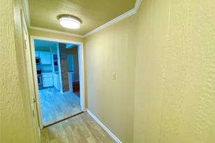 909 W 10th St, Bonham, TX 75418 - Photo 23