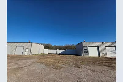 870 N Mayhill Road, Denton, TX 76208 - Photo 3