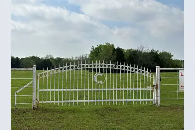 619 N Watson Street, Seagoville, TX 75159 - Photo 1