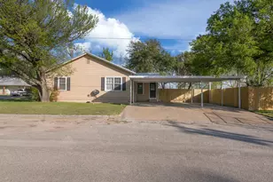 403 N Ave N, Clifton, TX 76634 - Photo 5
