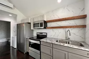 507 Ussery St, Bowie, TX 76230 - Photo 9