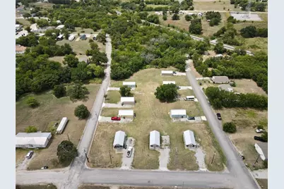 507 Ussery Street, Bowie, TX 76230 - Photo 3