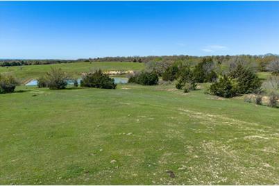 1230 County Road 2475, Alvord, TX 76225 - Photo 23