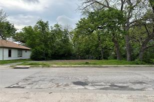 215 Bernard St, Denton, TX 76201 - Photo 1