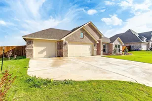 312 Trail Dust Dr, Godley, TX 76044 - Photo 3