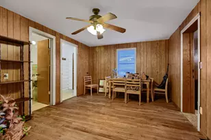 209 E Woodland St, Collinsville, TX 76233 - Photo 21