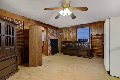 209 E Woodland Street, Collinsville, TX 76233 - Photo 23