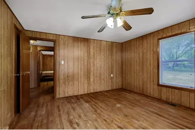 209 E Woodland Street, Collinsville, TX 76233 - Photo 15