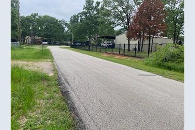 220 Bowie Street, Mabank, TX 75156 - Photo 3