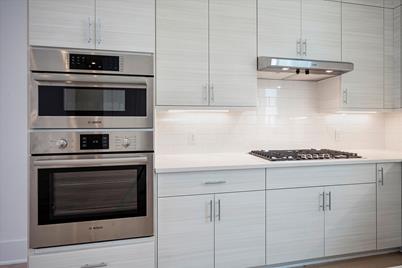 381 E Greenbriar Lane #1403, Dallas, TX 75203 - Photo 17