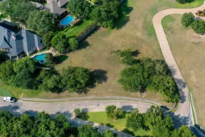 6408 Hawthorne Park Drive, Fort Worth, TX 76132 - Photo 1