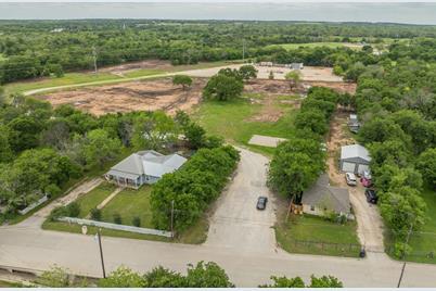 622 Mansfield Road, Cleburne, TX 76031 - Photo 3