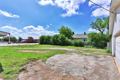 1814 Commercial Avenue, Anson, TX 79501 - Photo 17