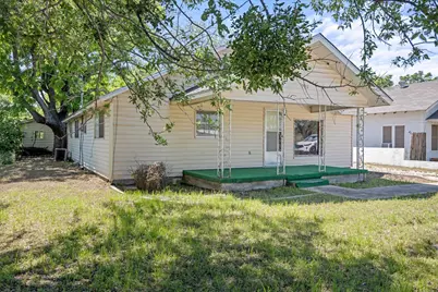 720 N Seaman Street, Eastland, TX 76448 - Photo 1