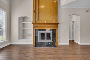 124 Sycamore Ct, Grapevine, TX 76051 - Photo 9