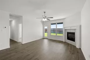 1913 Seminole Dr, Cleburne, TX 76033 - Photo 15