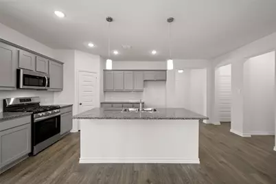 1913 Seminole Drive, Cleburne, TX 76033 - Photo 9