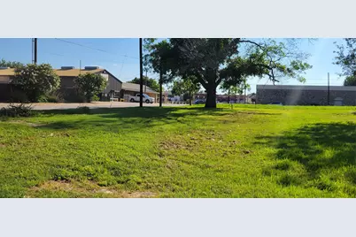 208 Optimist Road, Springtown, TX 76082 - Photo 11