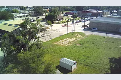 209 E 1st Street, Springtown, TX 76082 - Photo 7